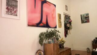 tomboyskank - [Video] passive hidden legs blonde