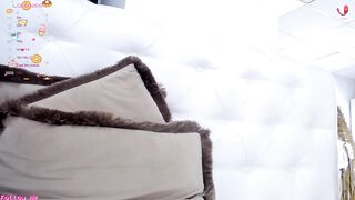 melanielexxx - [Video] squirt curvy lesbian kinky