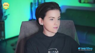 tiffanyriox - [Video] bi kissing flexible gorgeous