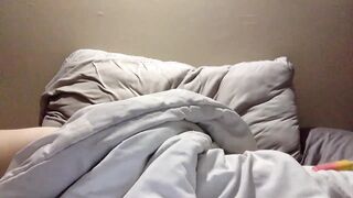 2bubz - [Video] stocking dildo sister bisexual