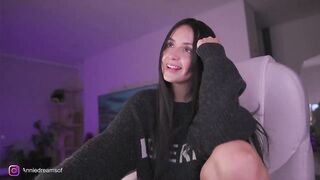 annie_dreams - [Video] hot chick European alone gorgeous