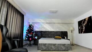 _myaa - [Video] escort toes shy queen