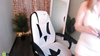 evelyn_mur - [Video] hair pussy cameltroe tease doggy