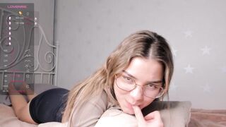 laurawhitea - [Video] face fucking shaved girl footjob
