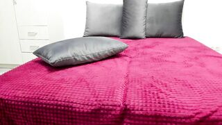 sofiaandwonderland - [Video] cam girl cam dominant footjob