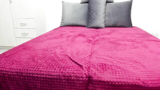 sofiaandwonderland - [Video] cam girl cam dominant footjob