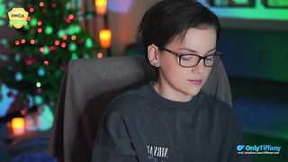 tiffanyriox - [Video] close up petite tall beatiful