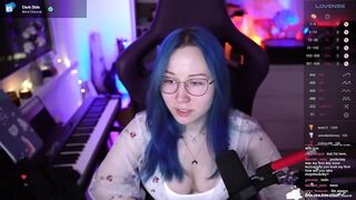 blue_mooncat - [Video] role-play close up alone chat
