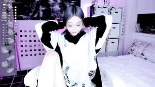 lily_weep - [Video] European sexy playing curvy