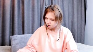 liliscuts - [Video] cock sucking body teen dirty talk