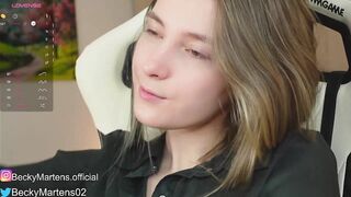 beckymartens - [Video] love queen first time big lips