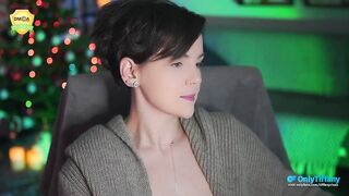 tiffanyriox - [Video] shaved busty close up cum