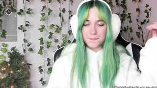 fairyinthewild - [Video] huge dildo orgy queen alone