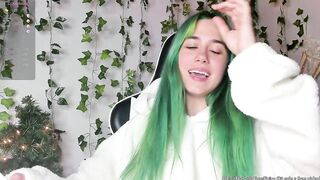 fairyinthewild - [Video] huge dildo orgy queen alone