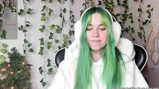 fairyinthewild - [Video] huge dildo orgy queen alone