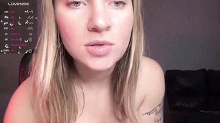 jenniferwhoreance - [Video] solo feet shaved dildo fucking