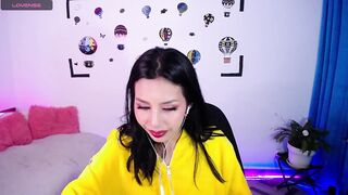 jenner_smith - [Video] close up slut chat hidden