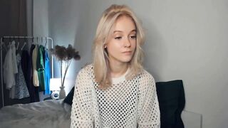 lili_summer - [Video] huge boobs playing braces Nora