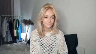 lili_summer - [Video] huge boobs playing braces Nora