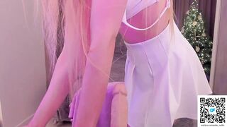 domenikka - [Video] hot passion erotic legs