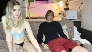 glockoffrog - [Video] big pussy lips toes anal play cock sucking