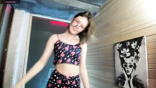 emmawwatson - [Video] feet spank movie European