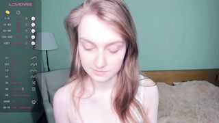 meand_you - [Video] belly huge dildo cute piercing