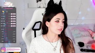 partyqhouse - [Video] big lips squirt latex hot wife