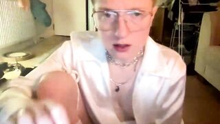 godslittlecow - [Video] naughty slave nest doggy