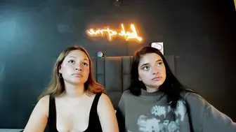 Princessninaz69 - [Video] iteractivetoy flexible big lips live cam
