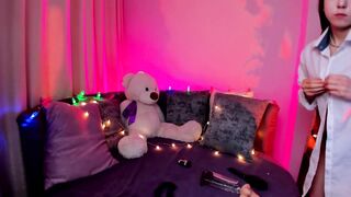 lovely_poppy - [Video] sph lesbian piercing movie