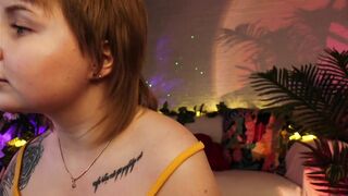 gwenhilton - [Video] escort doggy chat bi