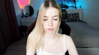 _emiliaaa - [Video] flexible queen sensual hair pussy