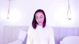 yesicasweett - [Video] orgasm fit fuck machine shaved