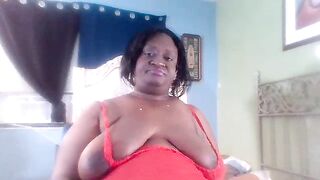 Katiefyi - [Stripchat] american topless striptease small-audience