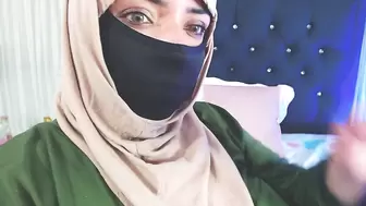 Porn Videos with uzra_hayed