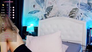 LolaHoward - [Stripchat] white-teens camel-toe camel-toe editorial-choice