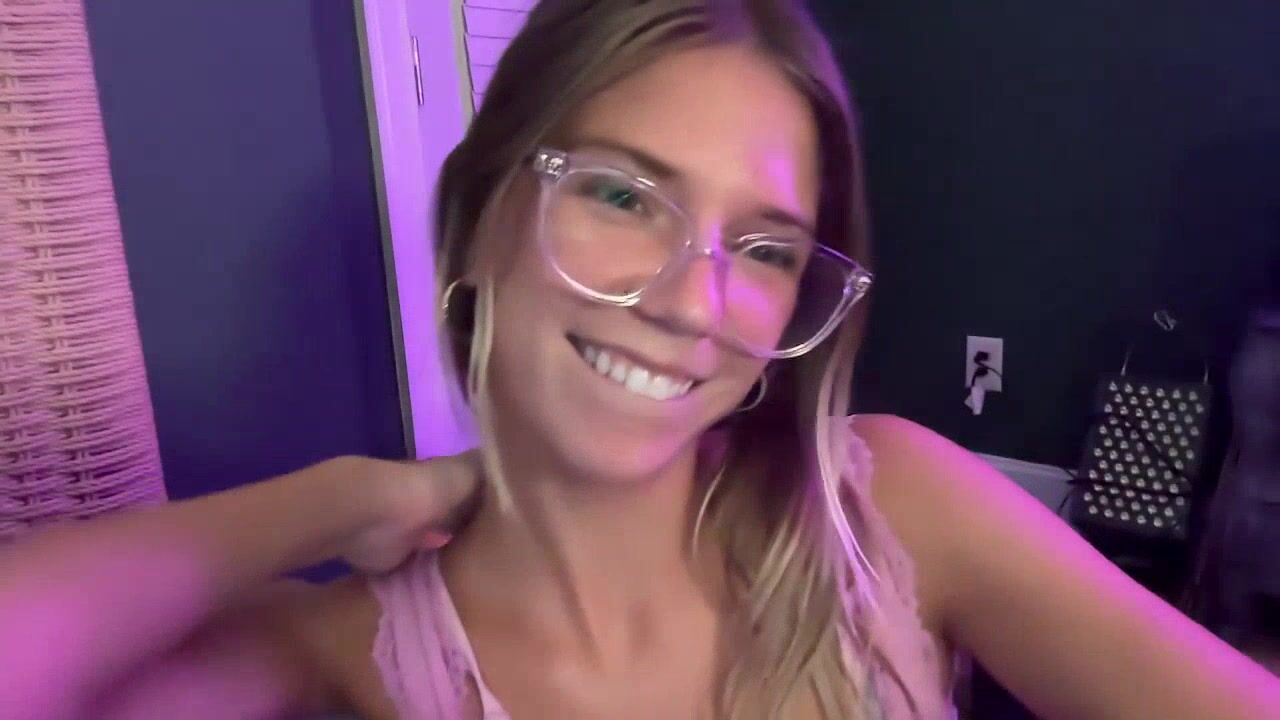 Oliviahansleyy - [New Chaturbate] tattoo fuck machine handjob dirty talk