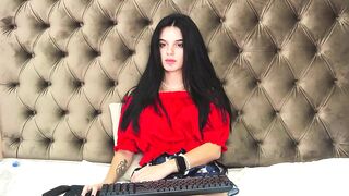 GloriaLane - [New Stripchat] new-white petite-teens romantic-teens striptease