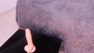 LilaEusse - [Hot Stripchat] role-play foot-fetish petite-latin small-audience