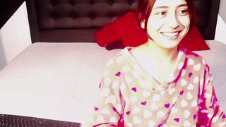 Sarah_1126 - [Hot Stripchat] petite-redheads titty-fuck student small-audience