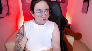 kamilaadams - [Hot Chaturbate] hot chick tease slim handjob