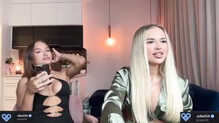 julia_rle - [Hot Chaturbate] smile step daughter cute tall