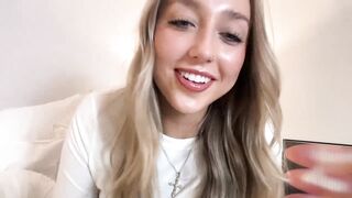 lovelyyylivyyy - [Hot Chaturbate] relax dominant movie fuck my pussy