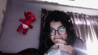 demongirl333 - [Hot Chaturbate] slim feet footjob love