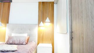 melanyrosse - [Hot Chaturbate] long hair bi teen cutie