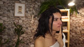 urcutelinda - [Hot Chaturbate] petite slim adorable iteractivetoy