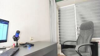 -Aariella- - [Live Stripchat] russian-young middle-priced-privates-young fingering-white dirty-talk