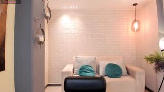 AlyssaRivers - [Live Stripchat] spanish-speaking humiliation brunettes small-tits