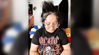 MsConejitaa - [Live Stripchat] shaven small-audience latin-young spanking